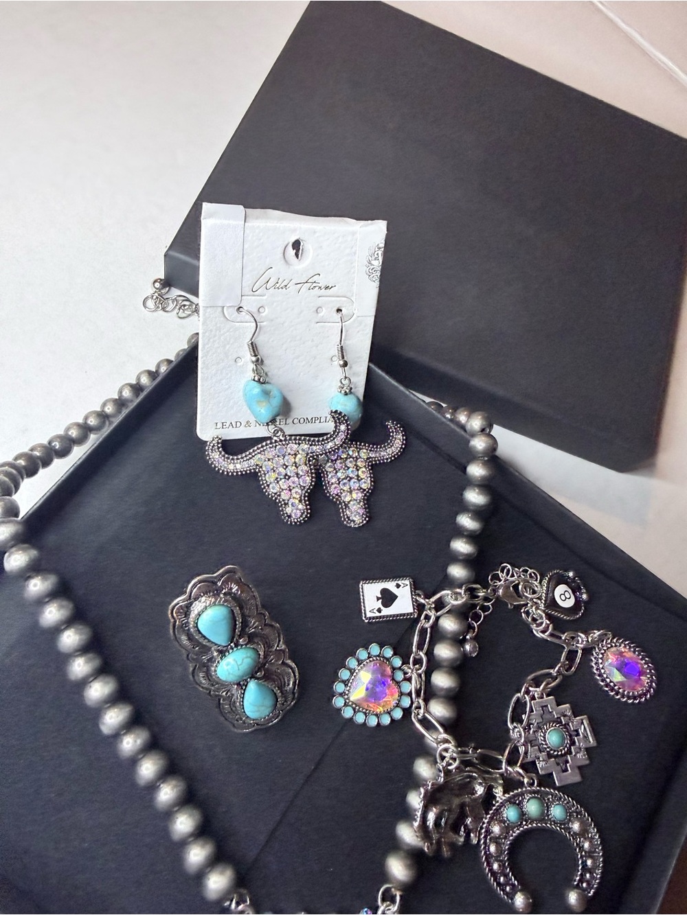 Source Unknown Turquoise and Iridescent Beaded Charm Necklace Set - Picture 3 of 4